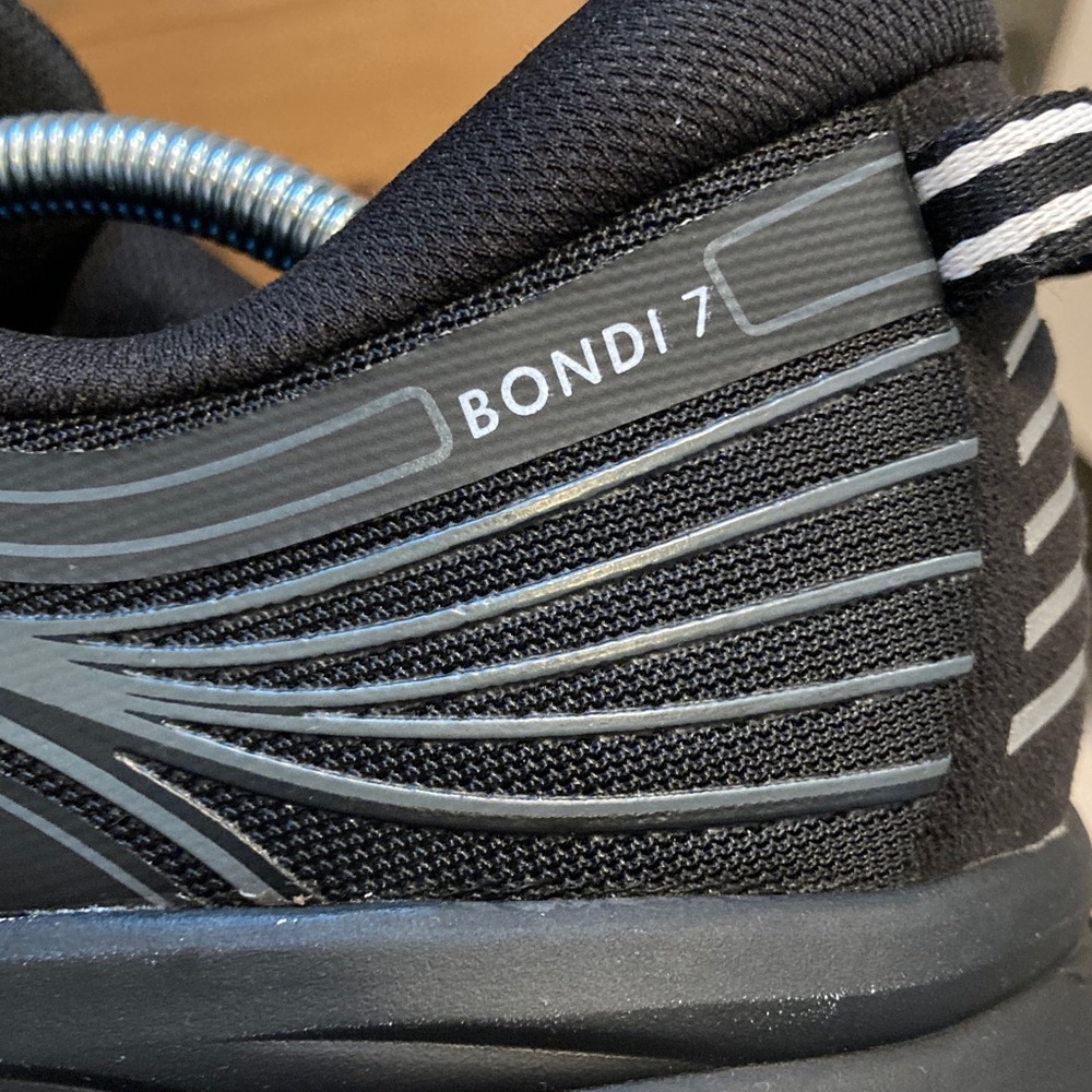 Hoka Bondi 7 Men's Black and White Road Running Shoes Size 13 - Picture 3 of 15